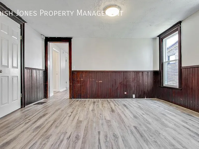 935 Niagara St #1 — Photo 7