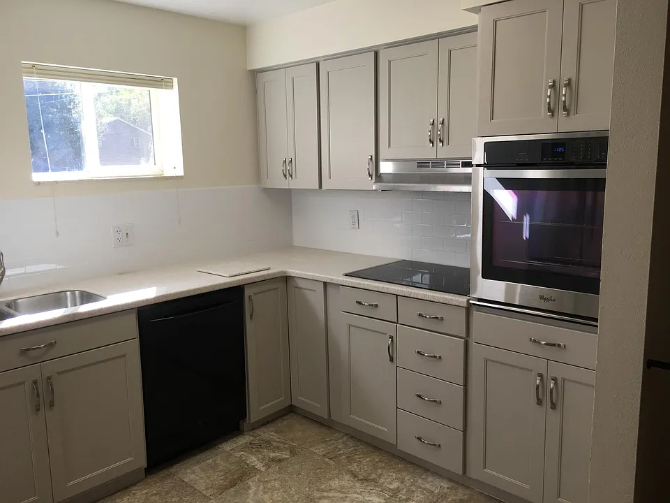 12765 W 11th Pl