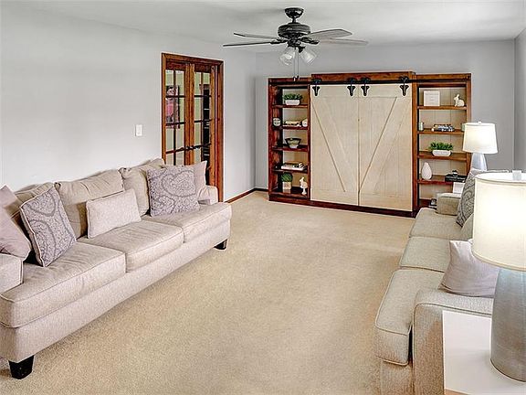 4th image of 1168 Woodhill Dr