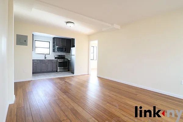 Rented by Link NY Realty | media 16