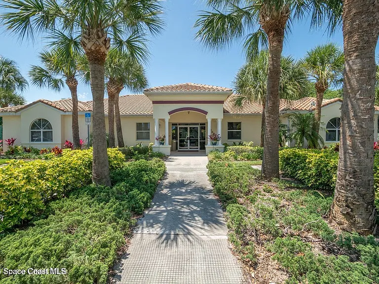 8931 Lake Dr #C405 — Photo 16
