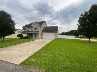 223 Lochwood Dr, Raeford, NC 28376
