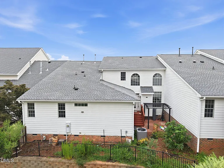 401 Waverly Hills Dr — Photo 38