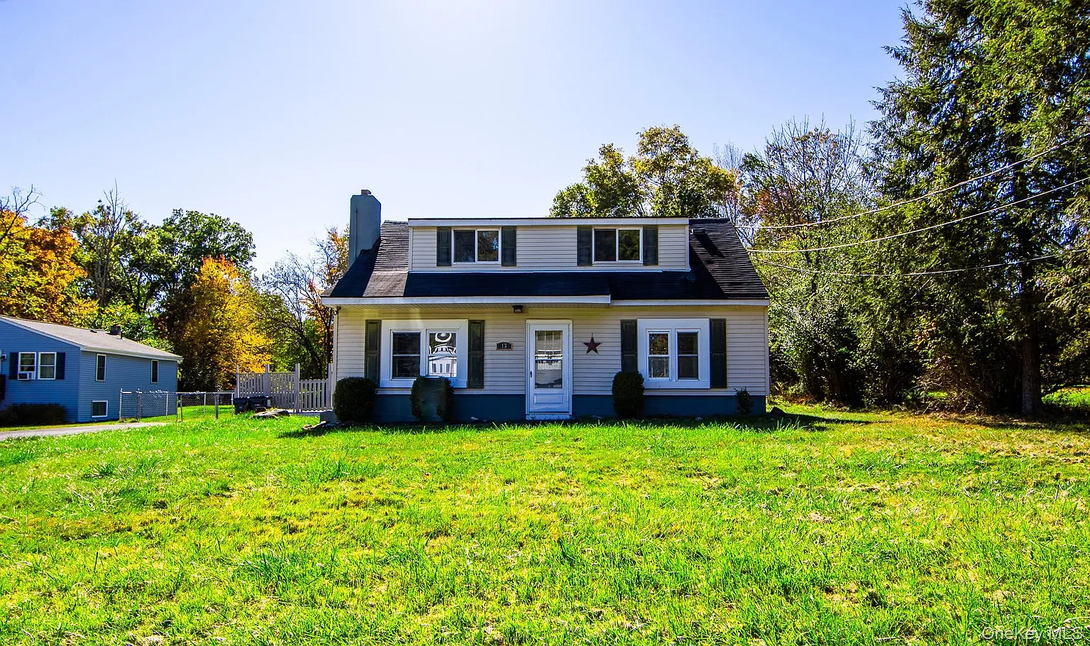 13 Strack Road photo 1