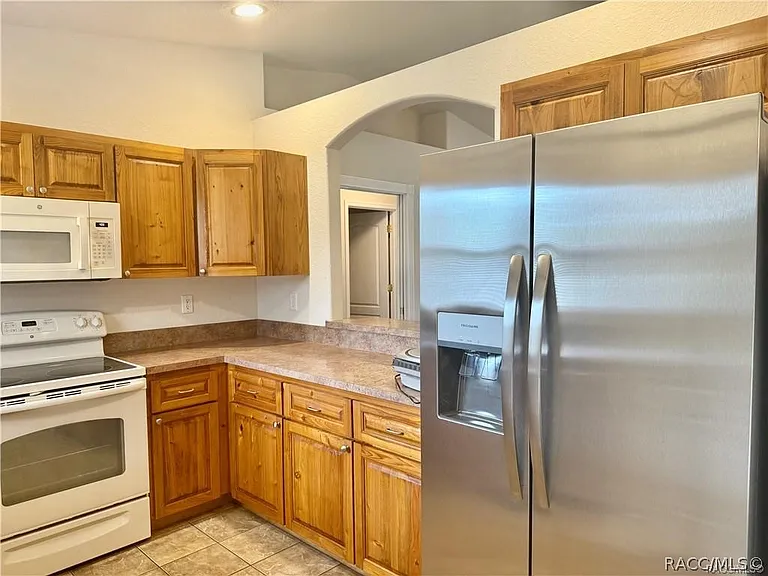 5768 N Summerfield Point — Photo 6