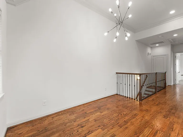 2305 Bastrop St #A — Photo 8