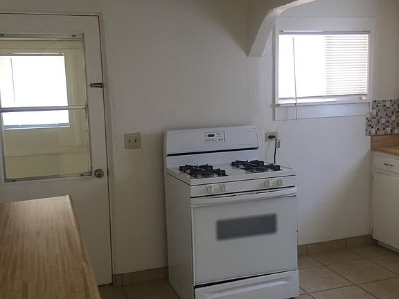 5th image of 2624 W Orangewood Ave Unit 5