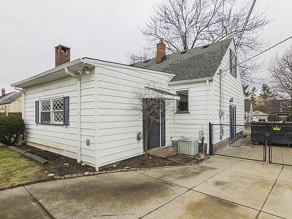2nd image of 13620 Oak Park Blvd