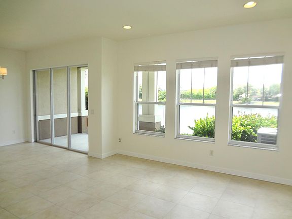 4th image of 881 Marina Del Ray Ln Unit 2