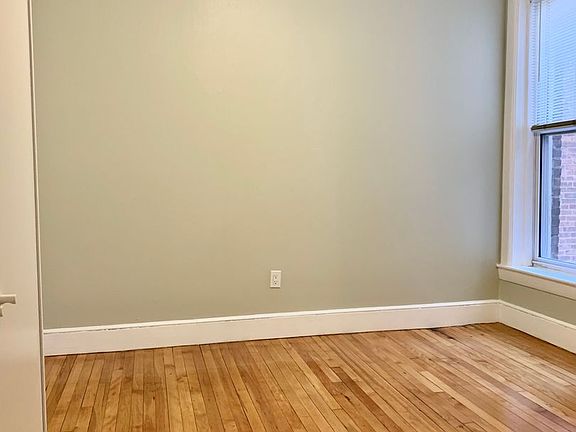 4th image of 170 Winthrop Rd APT 6