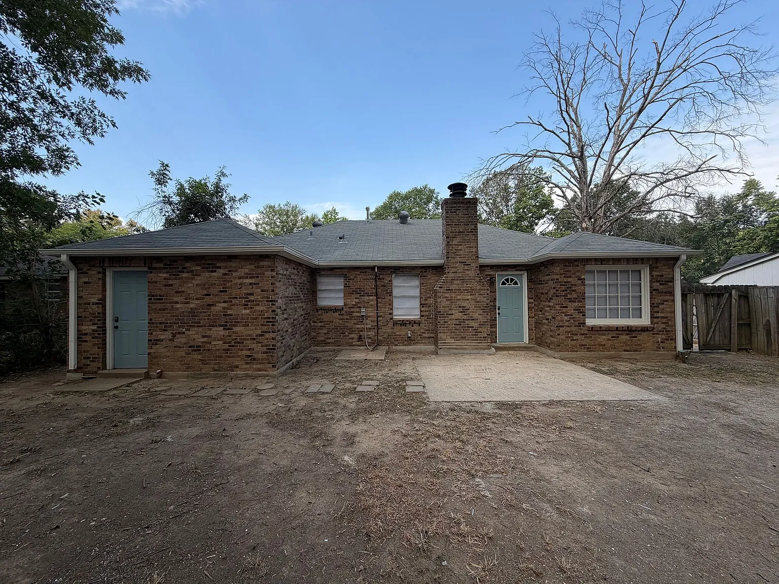 4038 Chinaberry Cove — Photo 3