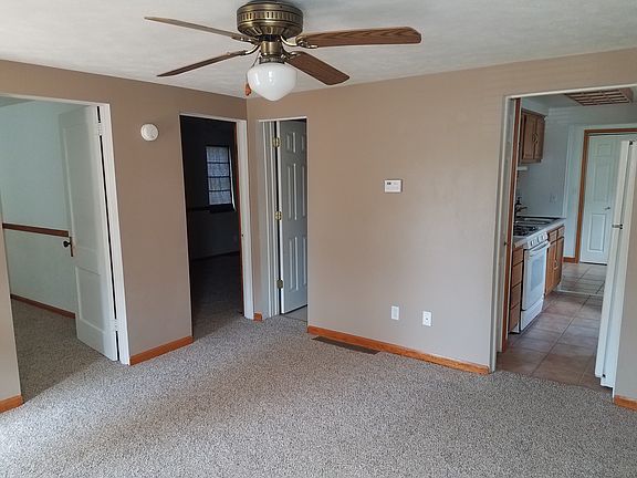 5th image of 1109 E Glen Ave
