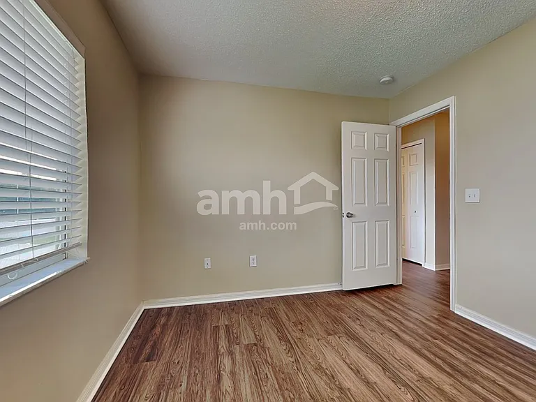 12613 Longcrest Dr — Photo 16