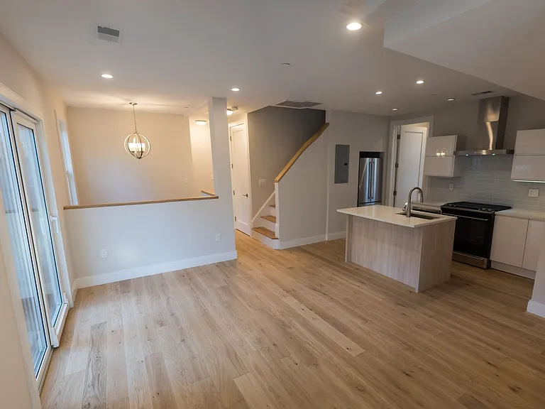 14 Sumner St — Photo 17