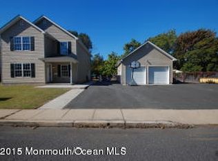 13 Hurley St, Keyport, NJ 07735