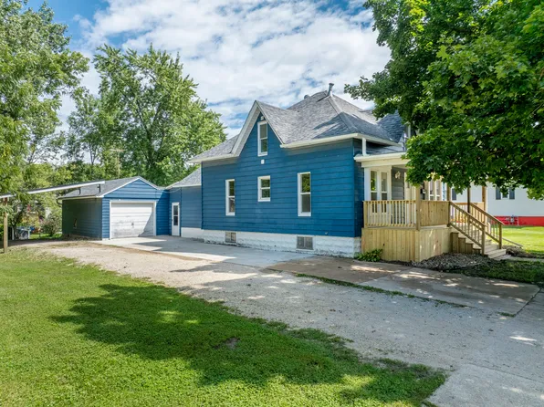 500 W 3rd St, Sumner, IA 50674