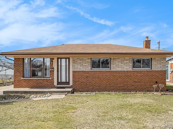 32633 Wexford Dr, Warren, MI 48092