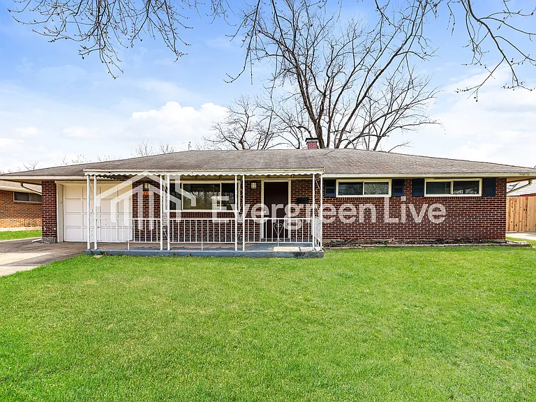 5638 Brandt Pike — Photo 1