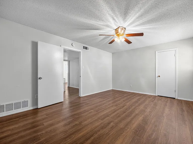 2019 Fleur De Lis Ct — Photo 26
