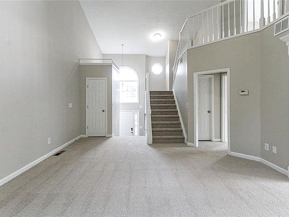 4th image of 2312A Oak Glenn Cir
