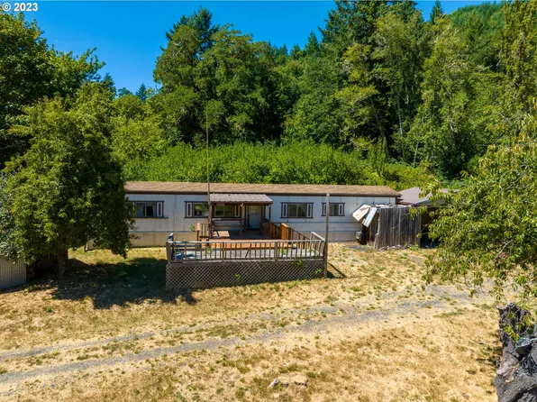 30779 State Highway 38, Elkton, OR 97436