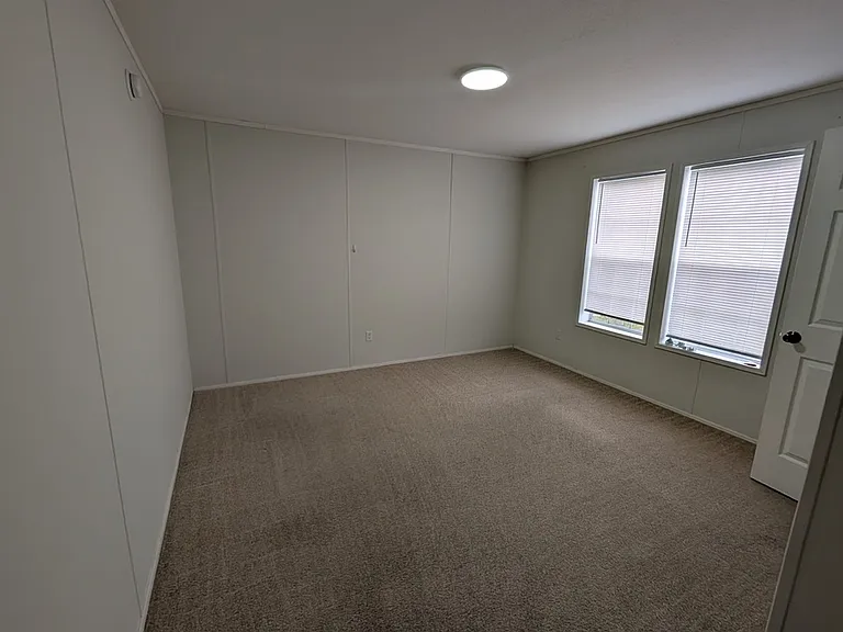 6806 Pearson Ln — Photo 22