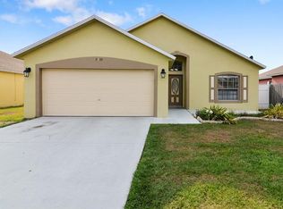 2932 Cool Breeze Cir, Saint Cloud, FL 34769
