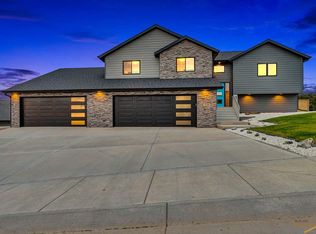 529 Ranchester St, Rapid City, SD 57701