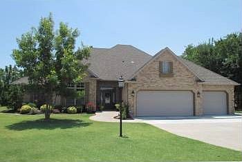 1st image of 216 S Nelson Dr