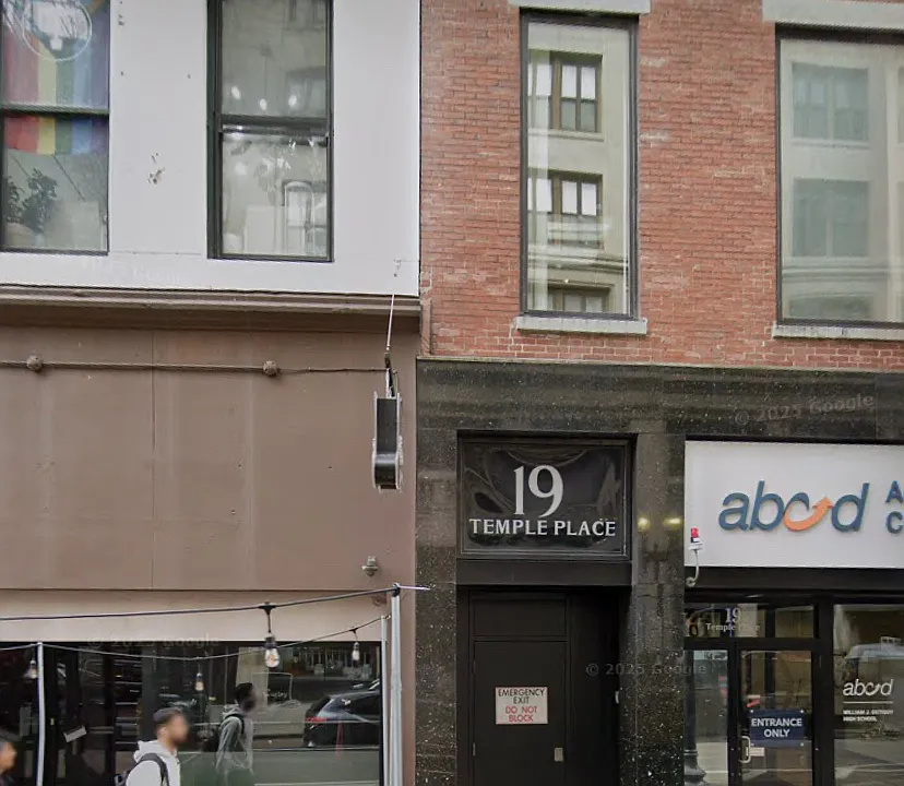 21 Temple Pl #2R