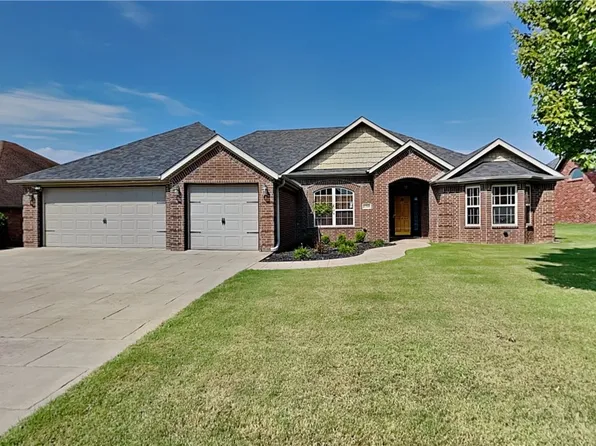 5708 S 66th St, Cave Springs, AR 72718