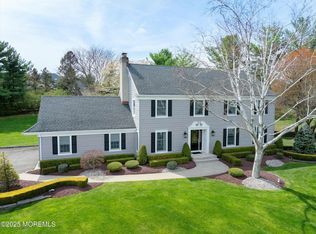 4 Paddock Ct, Holmdel, NJ 07733