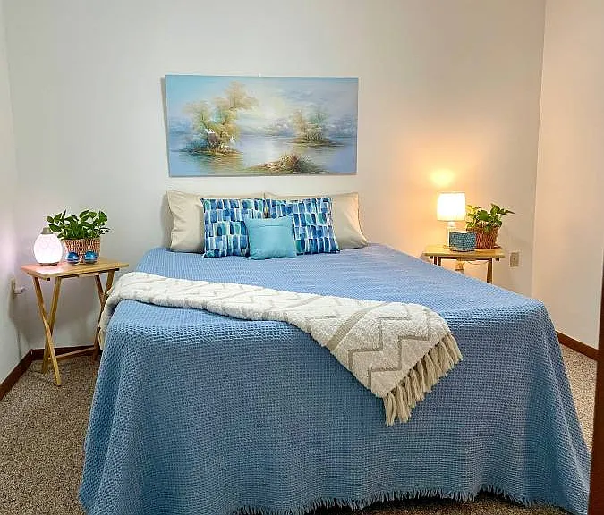 Fits Queen Bedroom Set