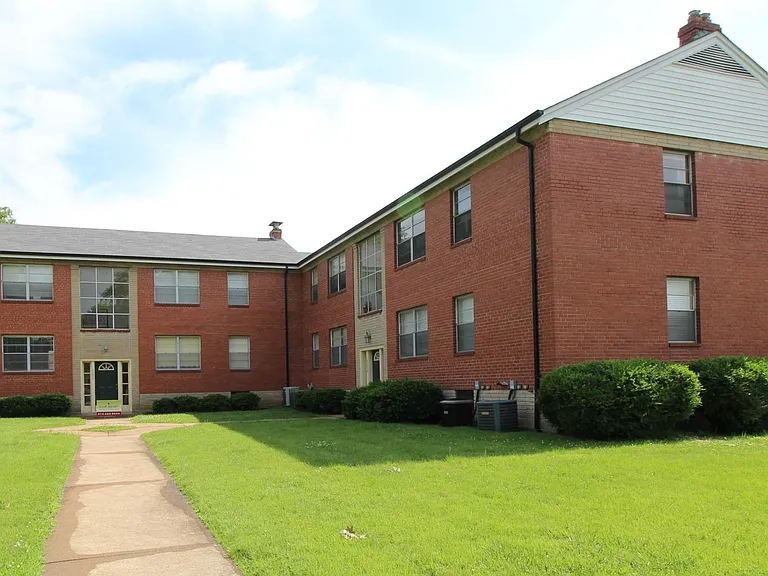 6250 Loughborough Ave #1E — Photo 9