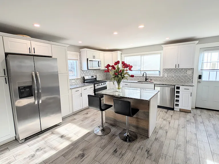 1744 Kings Hwy — Photo 13
