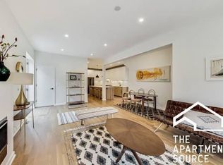 3255 W Evergreen Ave #1R, Chicago, IL 60651