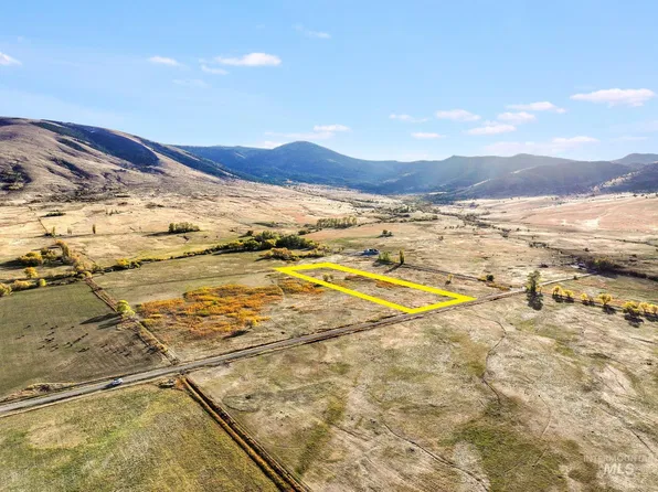 992 E 1000 S #2, Albion, ID 83311