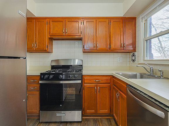 3rd image of 16 Revere Ct APT 2310