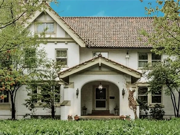 17300 S Park Blvd, Shaker Heights, OH 44120