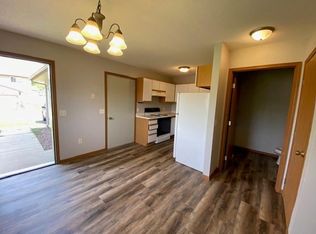 3121 Oak Knoll Dr #4, Eau Claire, WI 54701
