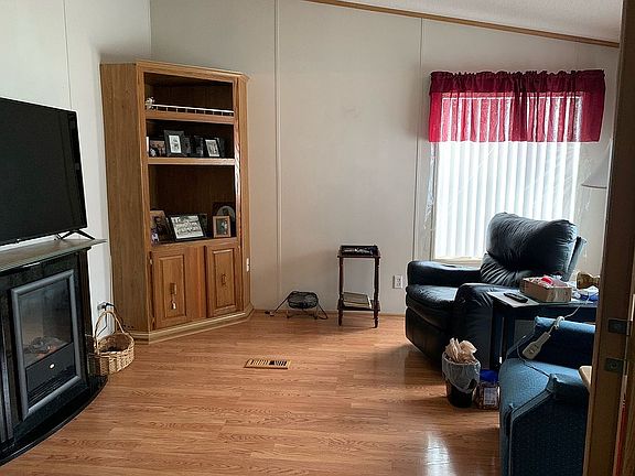 4th image of 11179 Hartford Rd