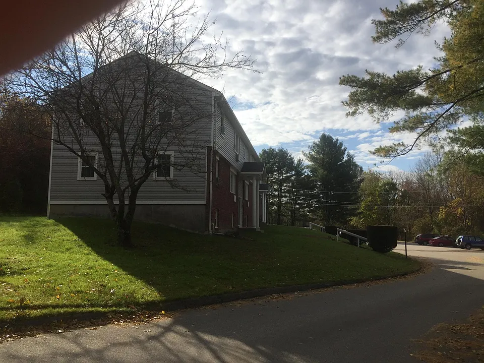 108 Wellswood Rd #B2