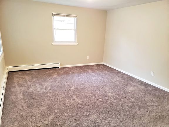 4th image of 8453 Holman Ave