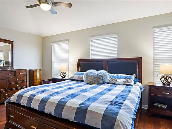 4th image of 4050 71st Ave N