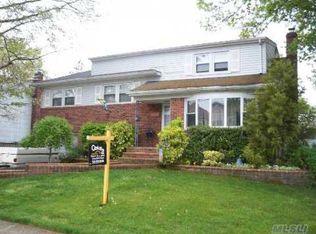 2554 Lincoln Blvd, Bellmore, NY 11710