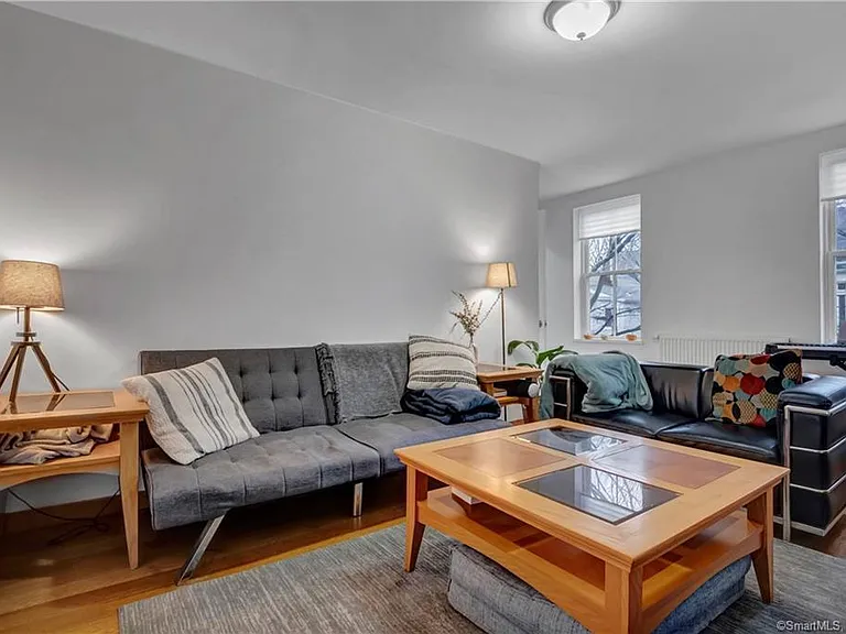 80 William St #2 — Photo 2
