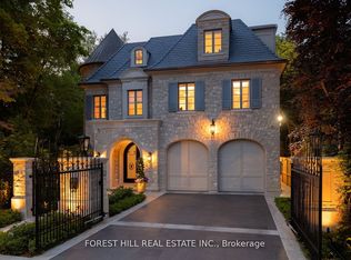 221 Forest Hill Rd, Toronto, ON M5P2N3