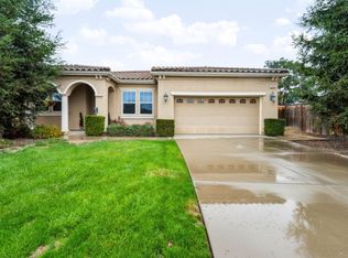 3135 Holly Ave, Clovis, CA 93611