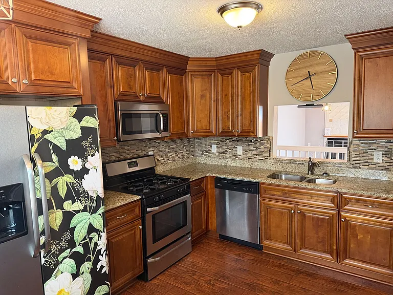 775 Hecate Dr — Photo 8