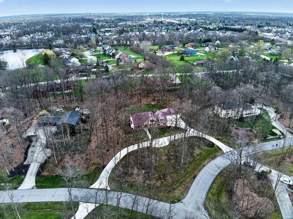 10728 Alderwood Ln, Fort Wayne, IN 46845